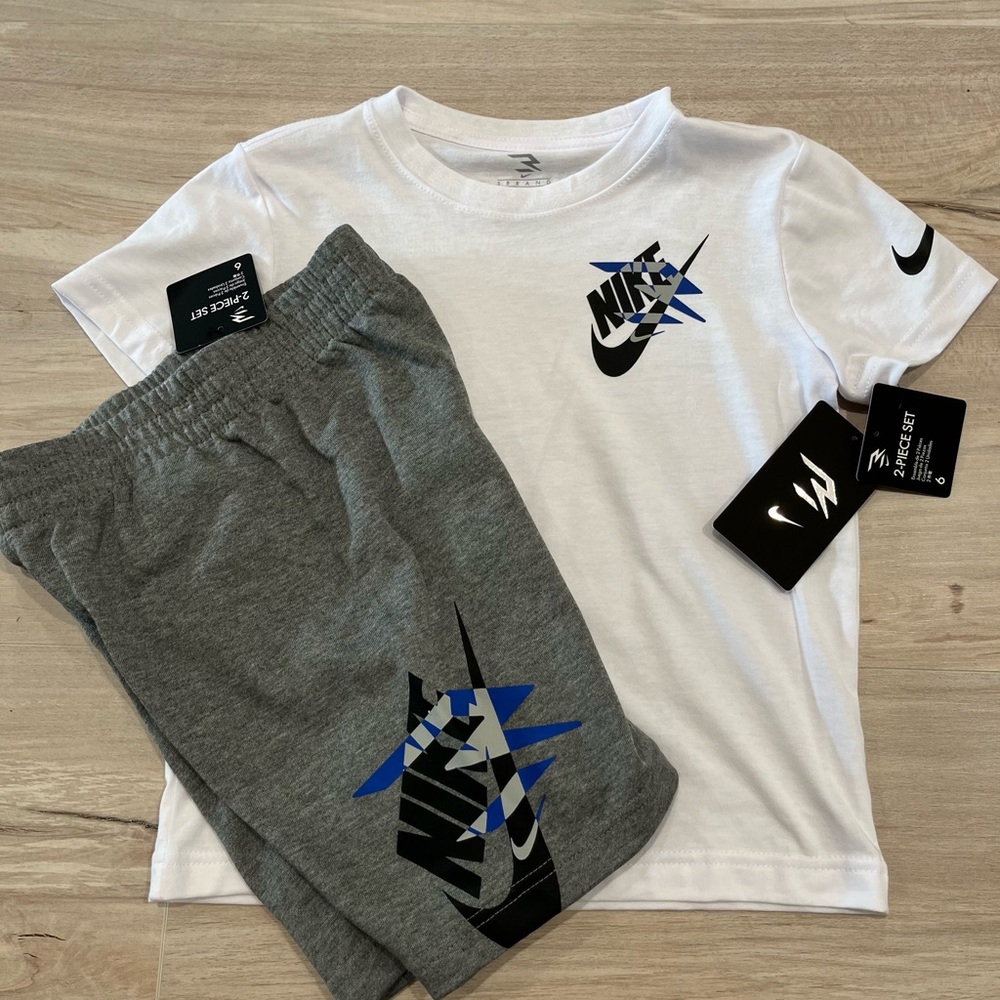 Nike Kids White Tee and Gray Shorts Set with Blue and Black Graphics Size 6 - Picture 1 of 12